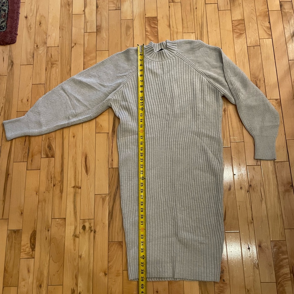 Express women’s Light Gray Ribbed Turtleneck Sweater dress worn one time